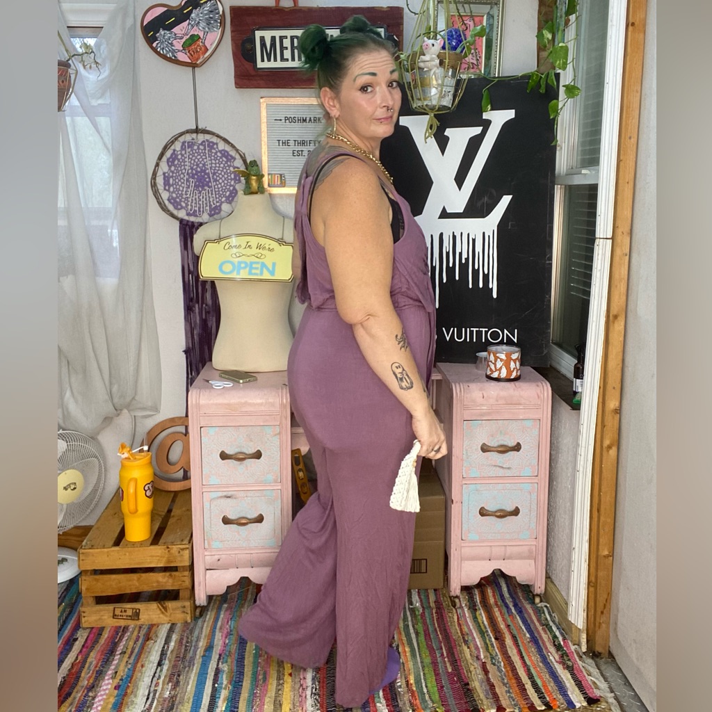 Listicle Lavender Purple Wide Leg Lightweight Sleeveless Jumpsuit Size Small — image 4 of 8